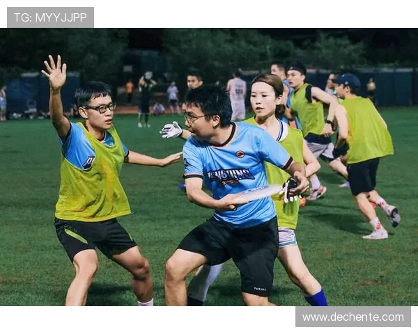 广州飞盘队与西安飞盘队技术对抗赛后分析与战术总结