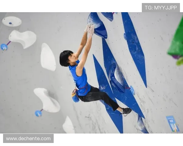 成都攀岩队与北京攀岩队的力量对决赛后分析与总结 成都攀岩队与北京攀岩队的力量对决赛后分析与总结