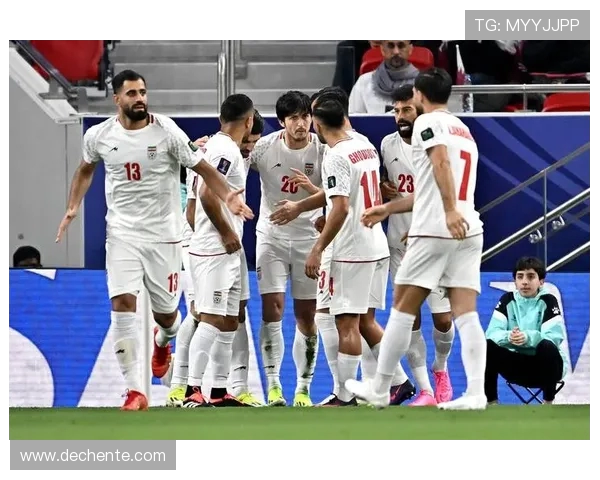 亚洲杯激战伊朗对决卡塔尔争夺晋级名额精彩瞬间回顾