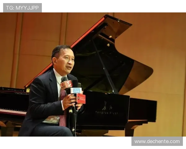 古铁雷斯的传奇人生与音乐之路：从街头艺人到国际巨星的蜕变历程