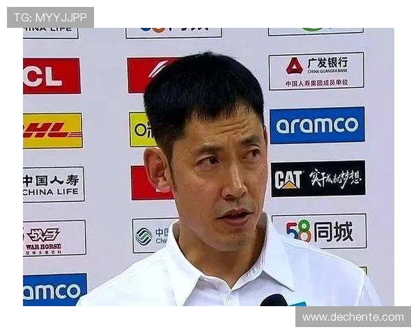 张庆鹏的篮球人生：从青涩少年到职业球员的奋斗历程与心路历程