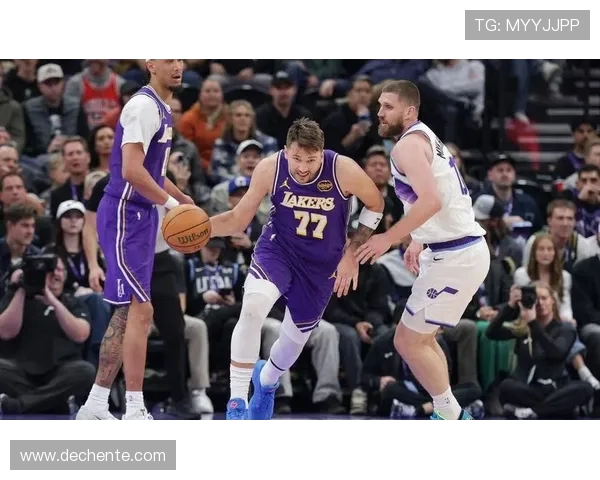 热火与湖人激战正酣谁将赢得这场精彩对决的胜利