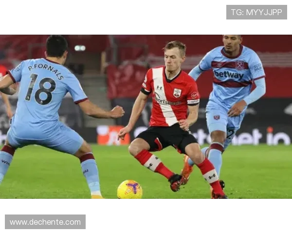 珀斯光荣迎战纽斯卡尔全力争胜展现球队实力与风采