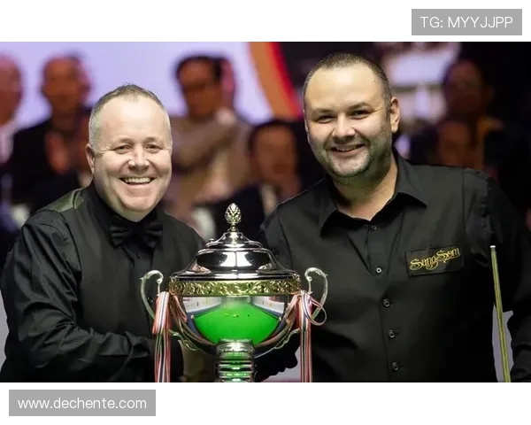 霍金斯与沃顿的对决:科学与哲学的碰撞与启示 霍金斯与沃顿的对决:科学与哲学的碰撞与启示