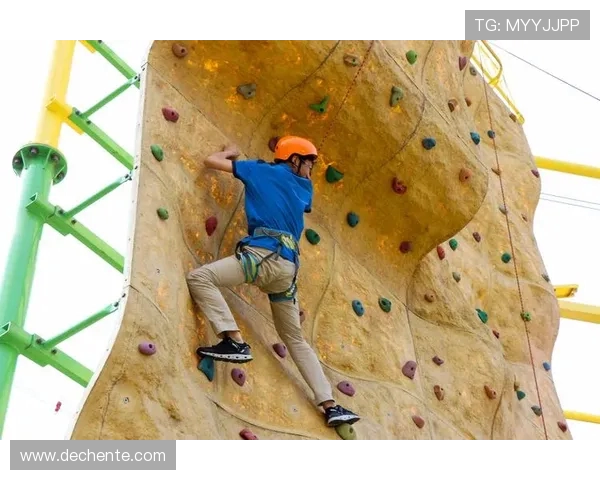 杭州攀岩队荣登攀岩战术排行榜第二名展现实力与团队精神